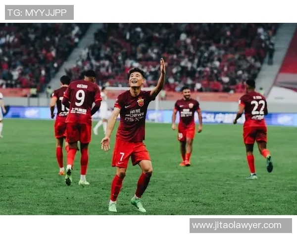 上海海港全面提升球队实力奋战新赛季打造冠军之师再创辉煌