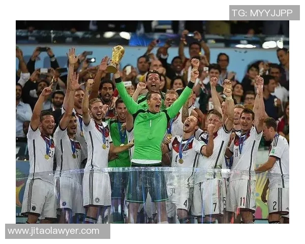 世界杯荣耀之路:回顾历届经典对决与传奇瞬间 世界杯荣耀之路:回顾历届经典对决与传奇瞬间