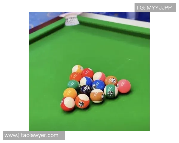 台球技巧与策略全面解析：从基础到进阶的完美指南