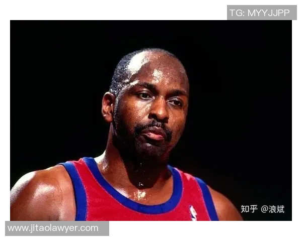 摩西·马龙：篮球历史上的巨星传奇与职业生涯的辉煌瞬间