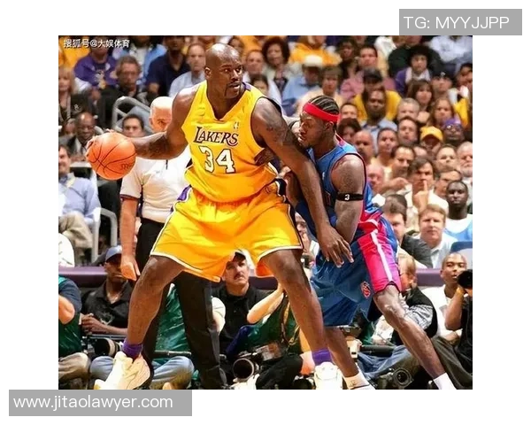 比尔·拉塞尔的篮球传奇之路与波士顿凯尔特人的辉煌岁月